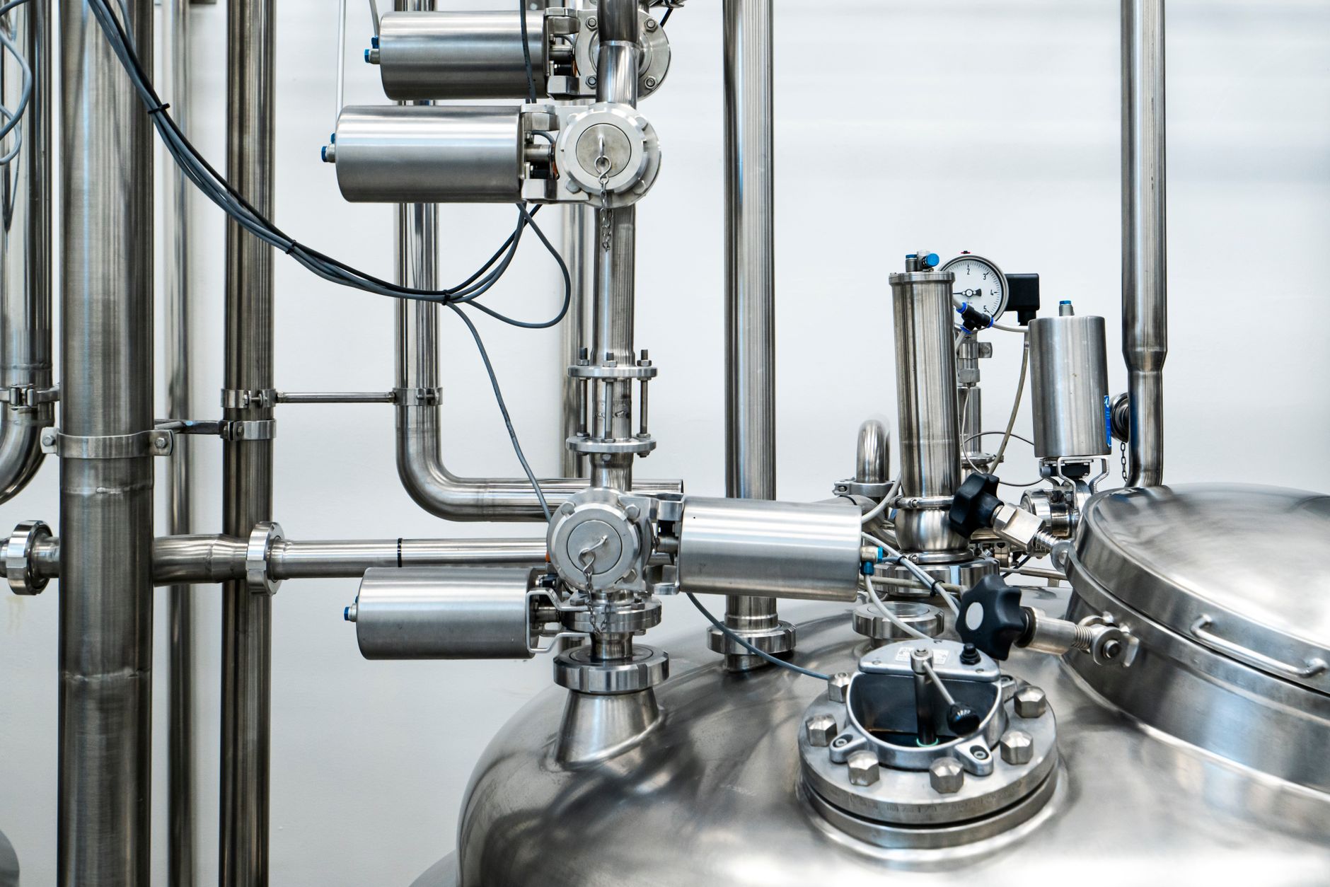 Stainless process piping in a chemical facility